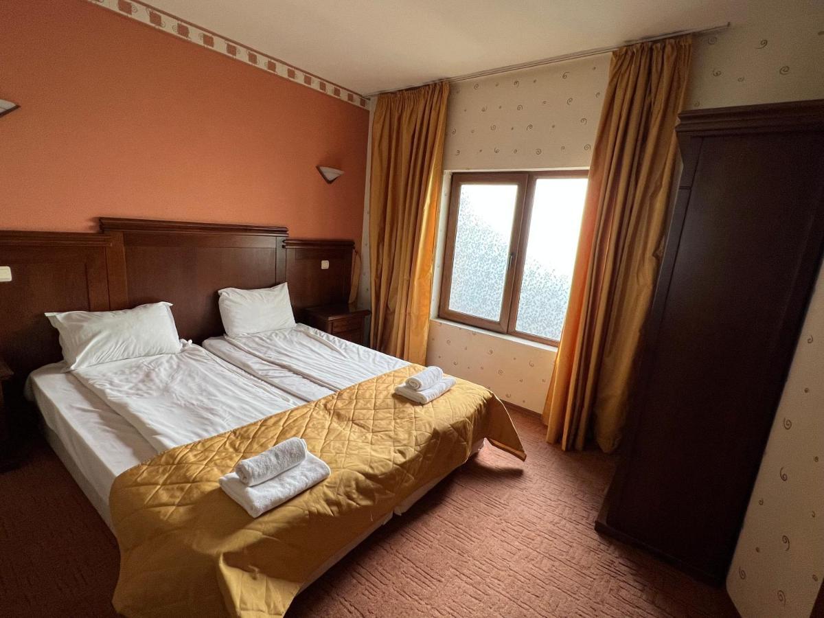 Hotel Bolyari Veliko Tarnovo Buitenkant foto