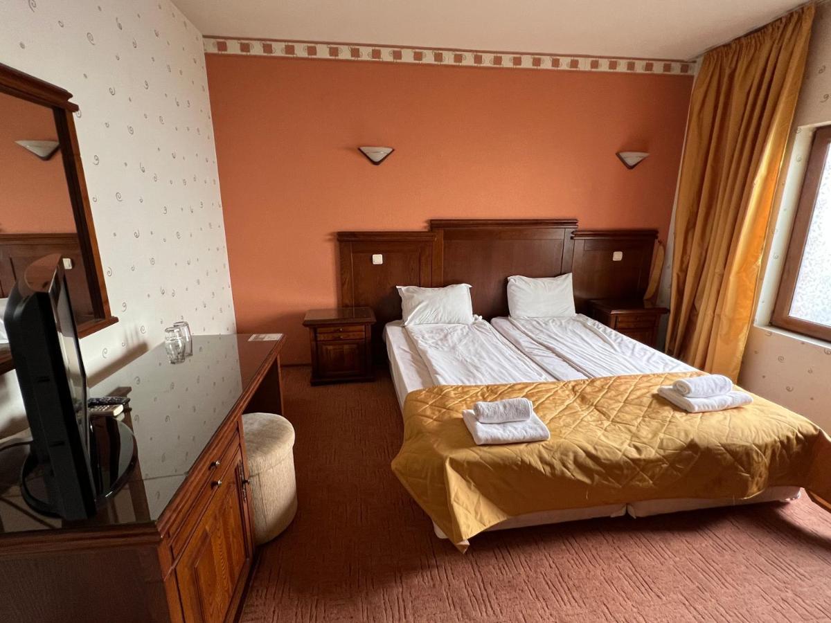Hotel Bolyari Veliko Tarnovo Buitenkant foto