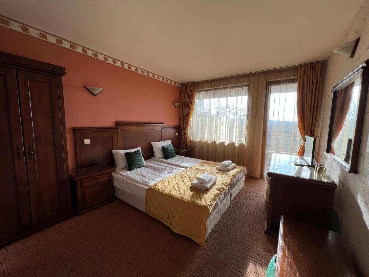 Hotel Bolyari Veliko Tarnovo Buitenkant foto