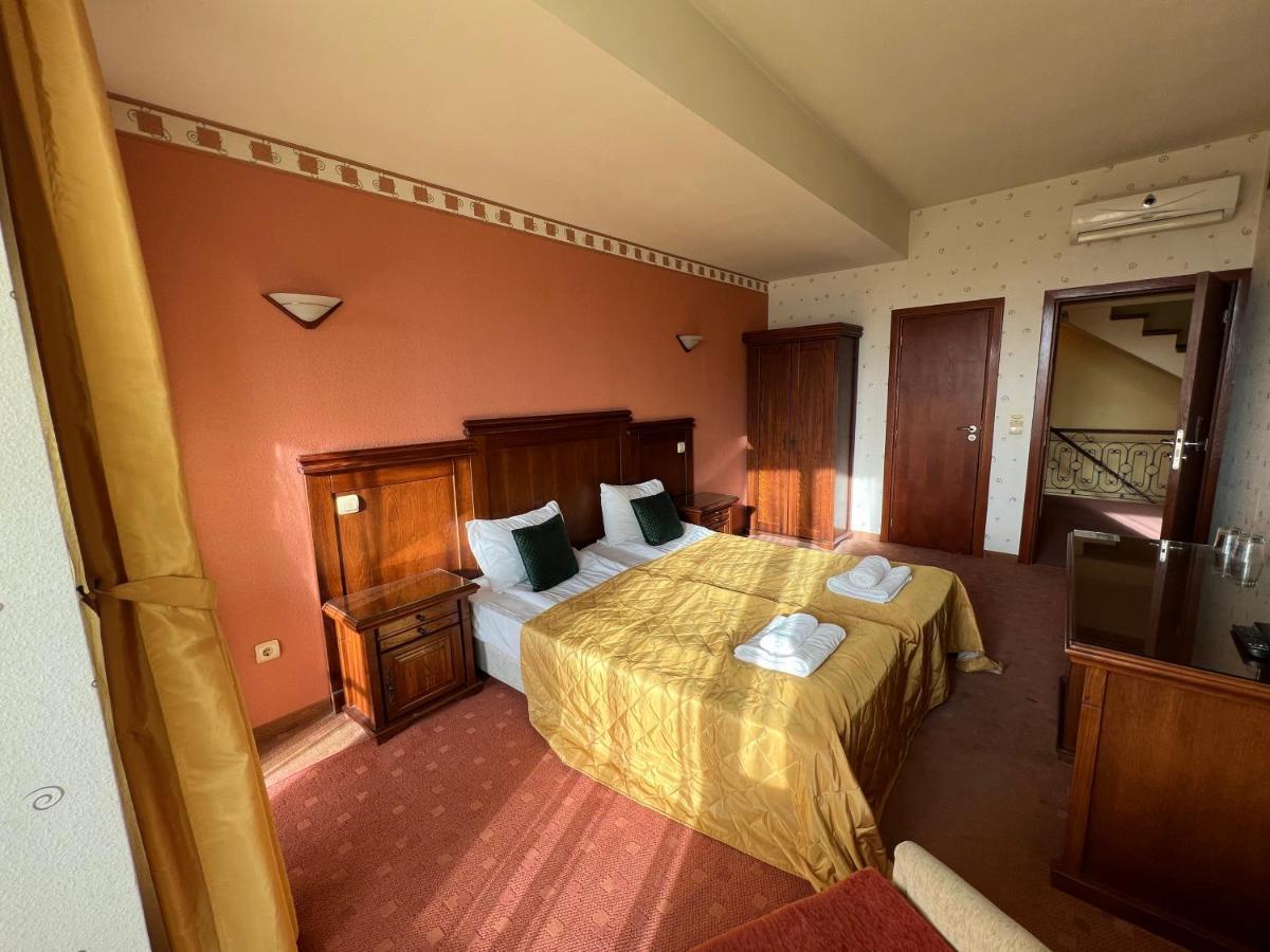 Hotel Bolyari Veliko Tarnovo Buitenkant foto