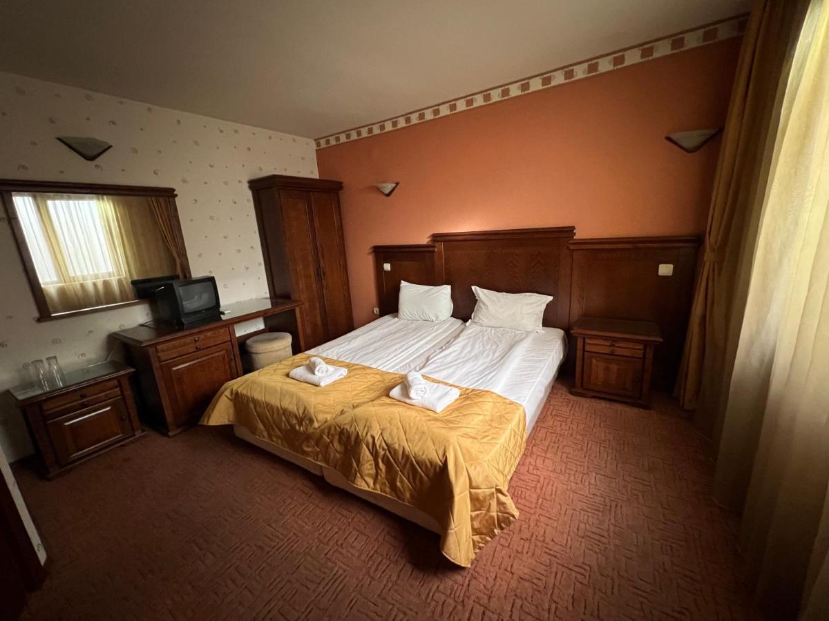 Hotel Bolyari Veliko Tarnovo Buitenkant foto