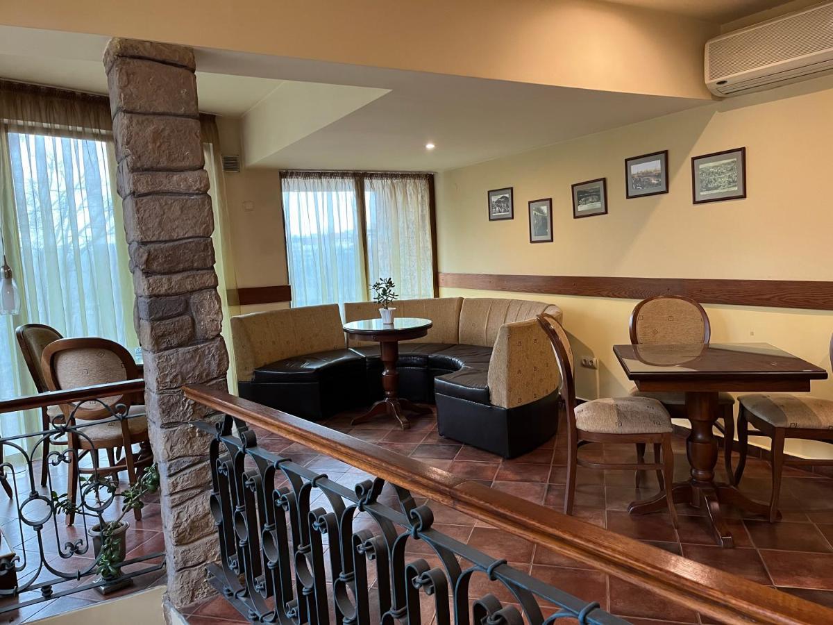 Hotel Bolyari Veliko Tarnovo Buitenkant foto