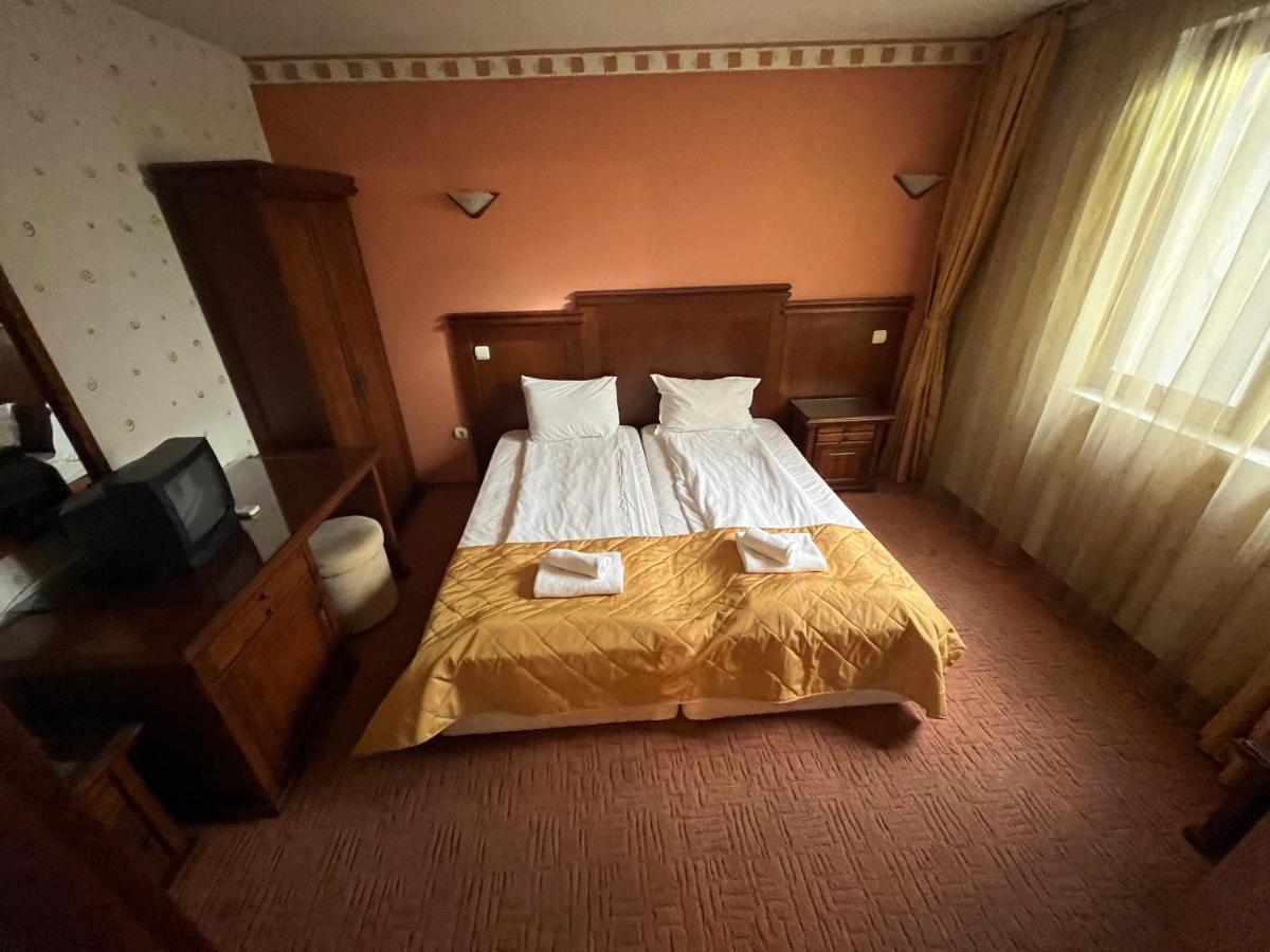 Hotel Bolyari Veliko Tarnovo Buitenkant foto